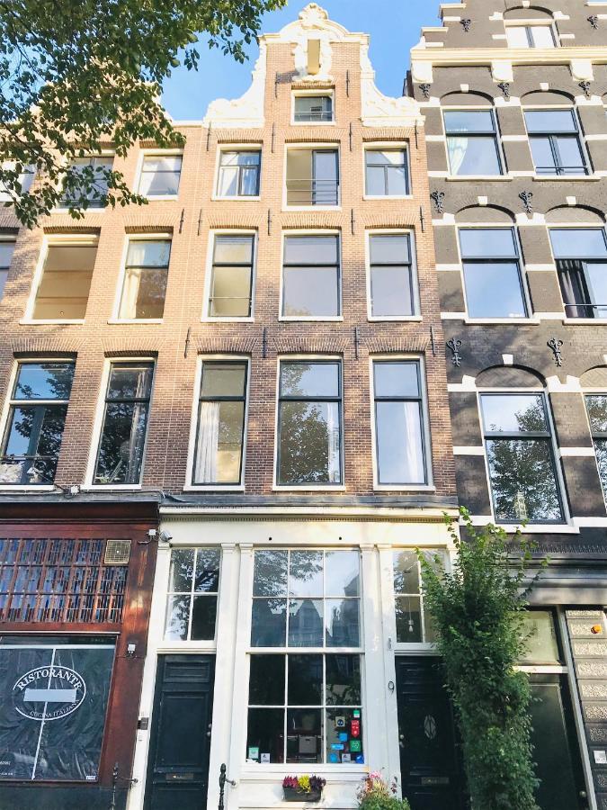 Tulip Of Amsterdam Bed & Breakfast Exterior photo