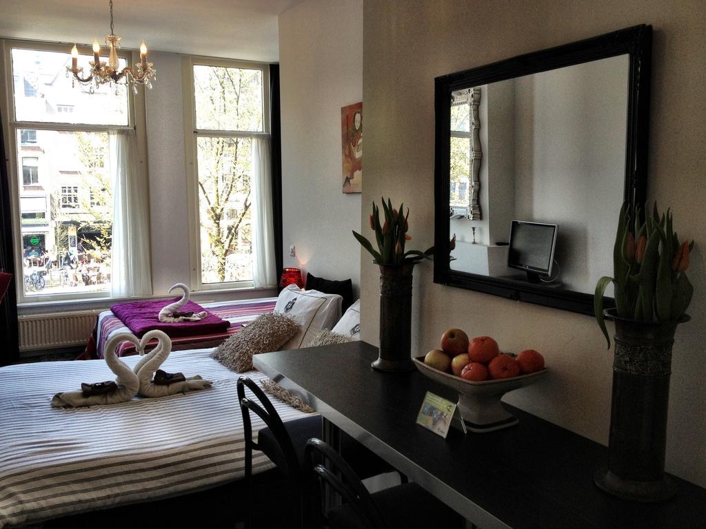 Tulip Of Amsterdam Bed & Breakfast Room photo